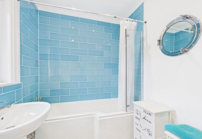 Apartment in Bembridge - The Nab: Beach House Lane Apartment in Bembridge - The Nab: Beach House Lane