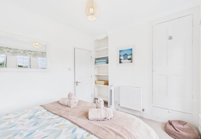 Apartment in Bembridge - The Nab: Beach House Lane Apartment in Bembridge - The Nab: Beach House Lane