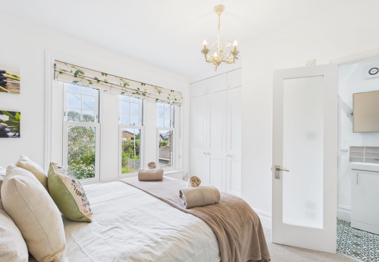 Family Holiday Home for your coastal getaway to the Isle of Wight