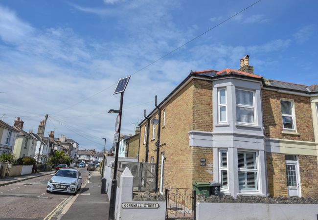 Family seaside holiday home, Ryde on the Isle of Wight