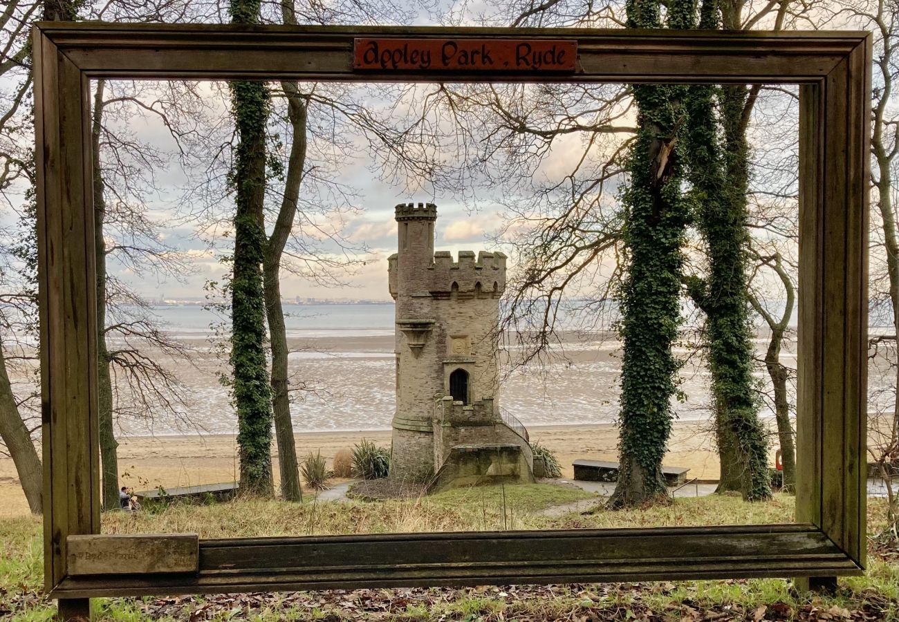 Poppy Holiday Lodge local area, Appley Tower & beach.