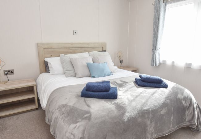  Countryside getaway 2 bed lodge, Roebeck Country Park