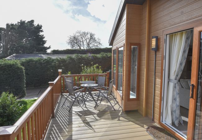 Countryside getaway 2 bed lodge, Roebeck Country Park