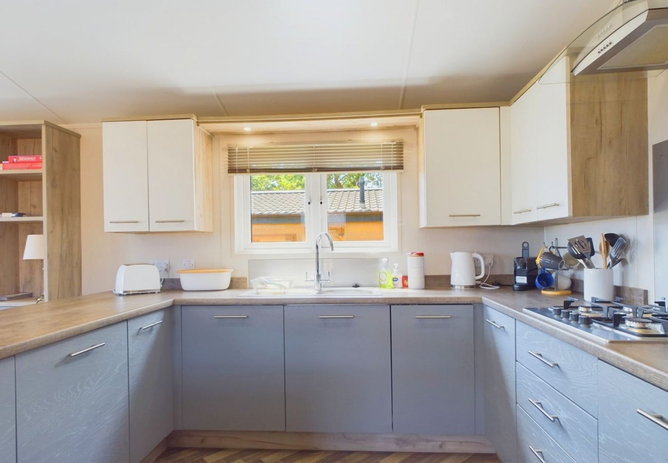 Rural getaway 2 bed holiday lodge with Countryside views