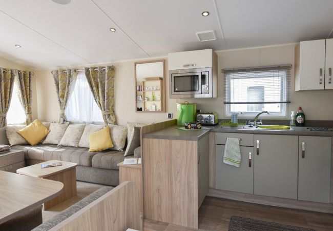 Isle of Wight Holiday Lodge with Countryside Walks