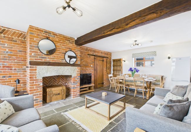 Cottage in Ashey - Old Byre, Little Upton Farm Cottage in Ashey - Old Byre, Little Upton Farm