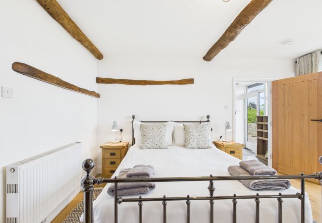 Cottage in Ashey - Tithe Barn, Little Upton Farm Cottage in Ashey - Tithe Barn, Little Upton Farm