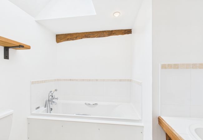 Cottage in Ashey - The Cote, Little Upton Farm Cottage in Ashey - The Cote, Little Upton Farm