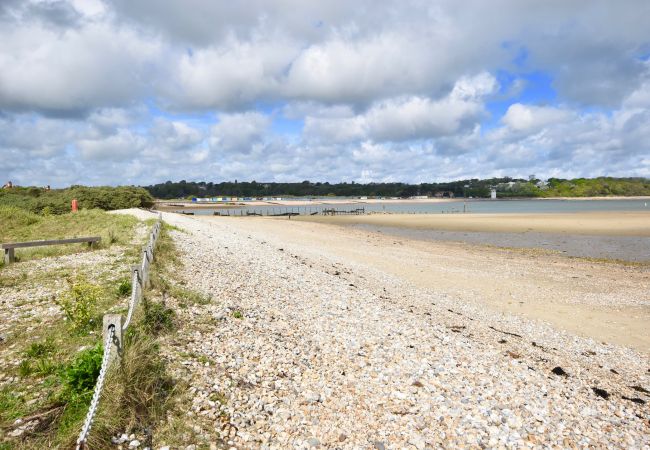  Silver Sands beach, Bembridge with access from 16 Solent Landing
