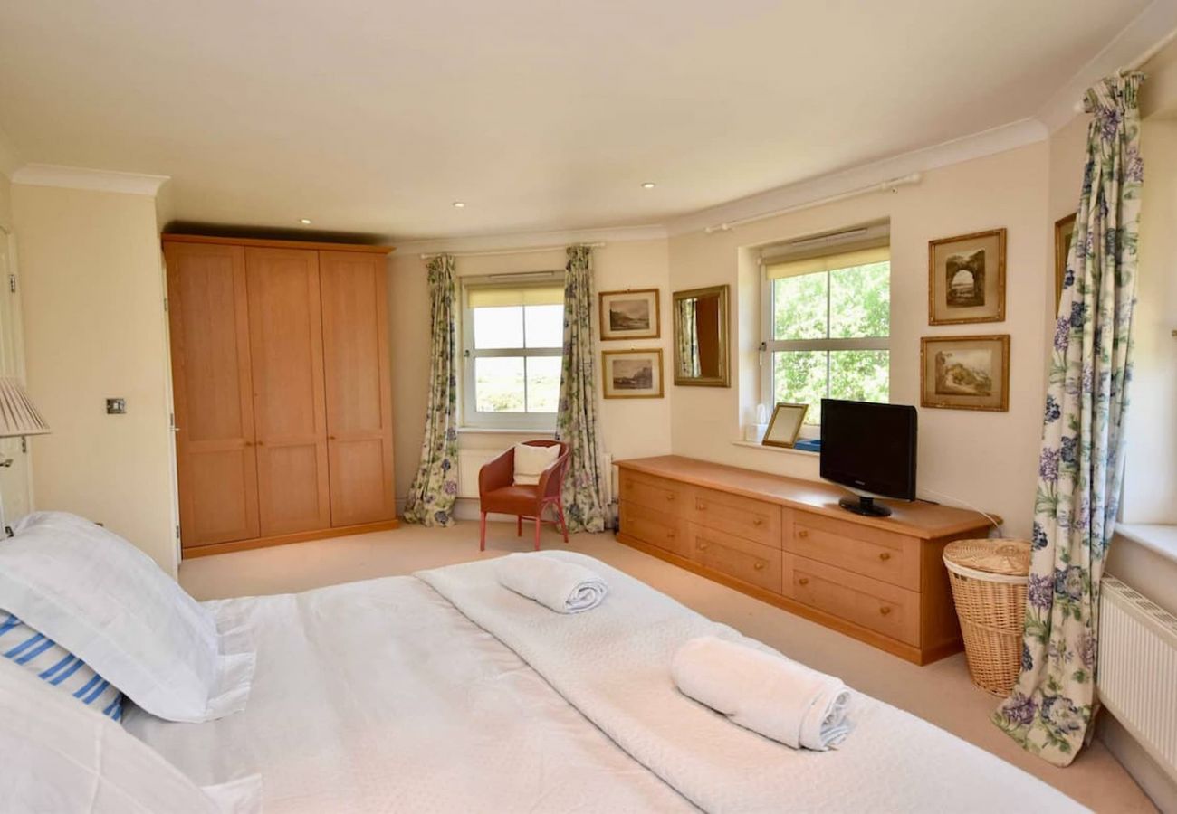 4 bed, Beachside Holiday Home, Isle of Wight