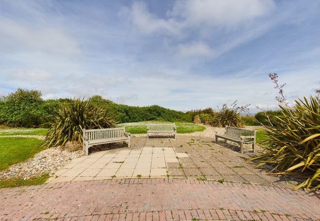 Terraced House in Bembridge - Solent Landing No. 12A - Beachfront Terraced House in Bembridge - Solent Landing No. 12A - Beachfront