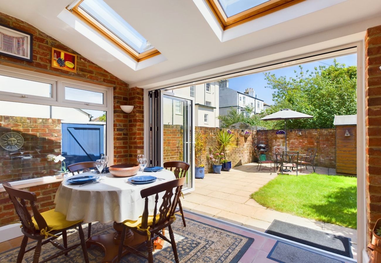 Pet-friendly holiday home, Ryde, Isle of Wight
