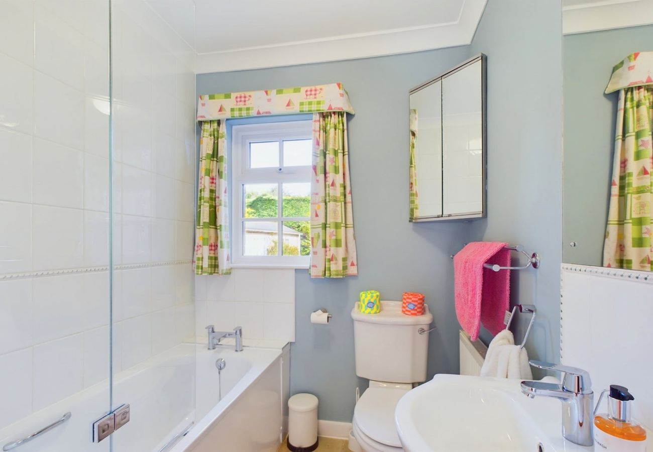 Dog-Friendly coastal holiday home Isle of Wight