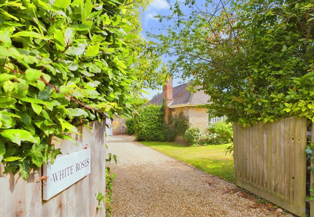 Self catering coastal holiday bungalow Isle of Wight