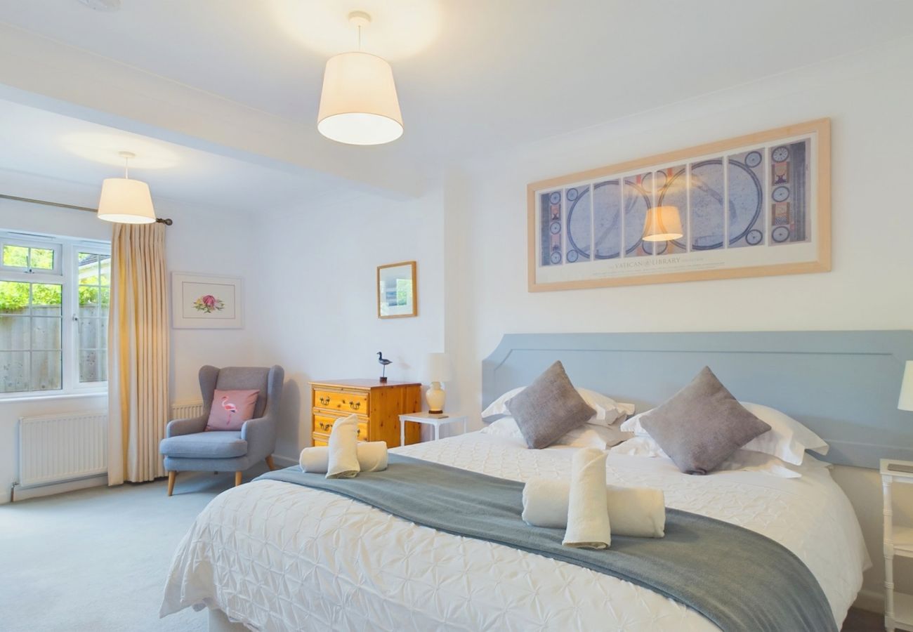 Romantic Cottage Escape, Dog-Friendly Isle of Wight