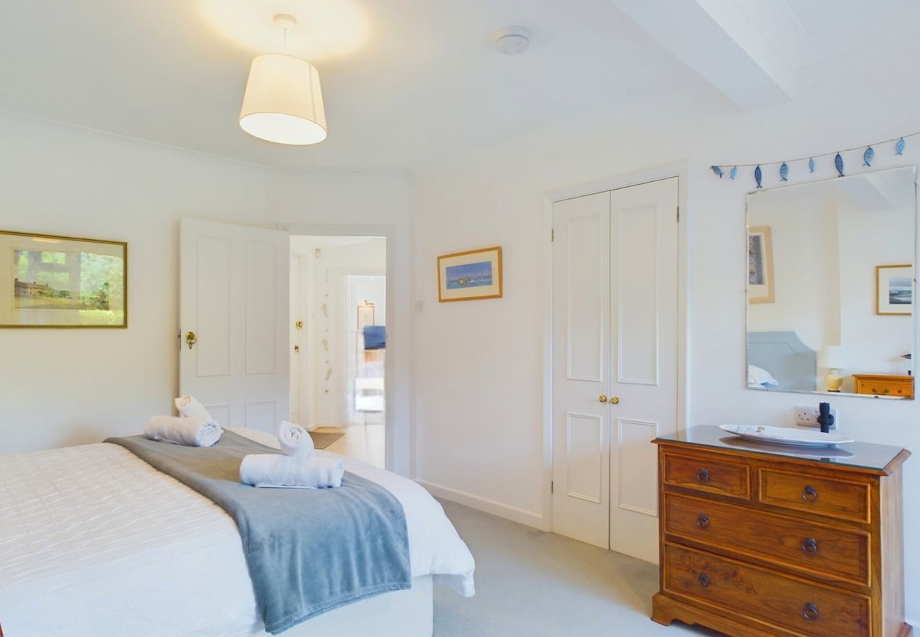 Romantic Cottage Escape, Dog-Friendly Isle of Wight