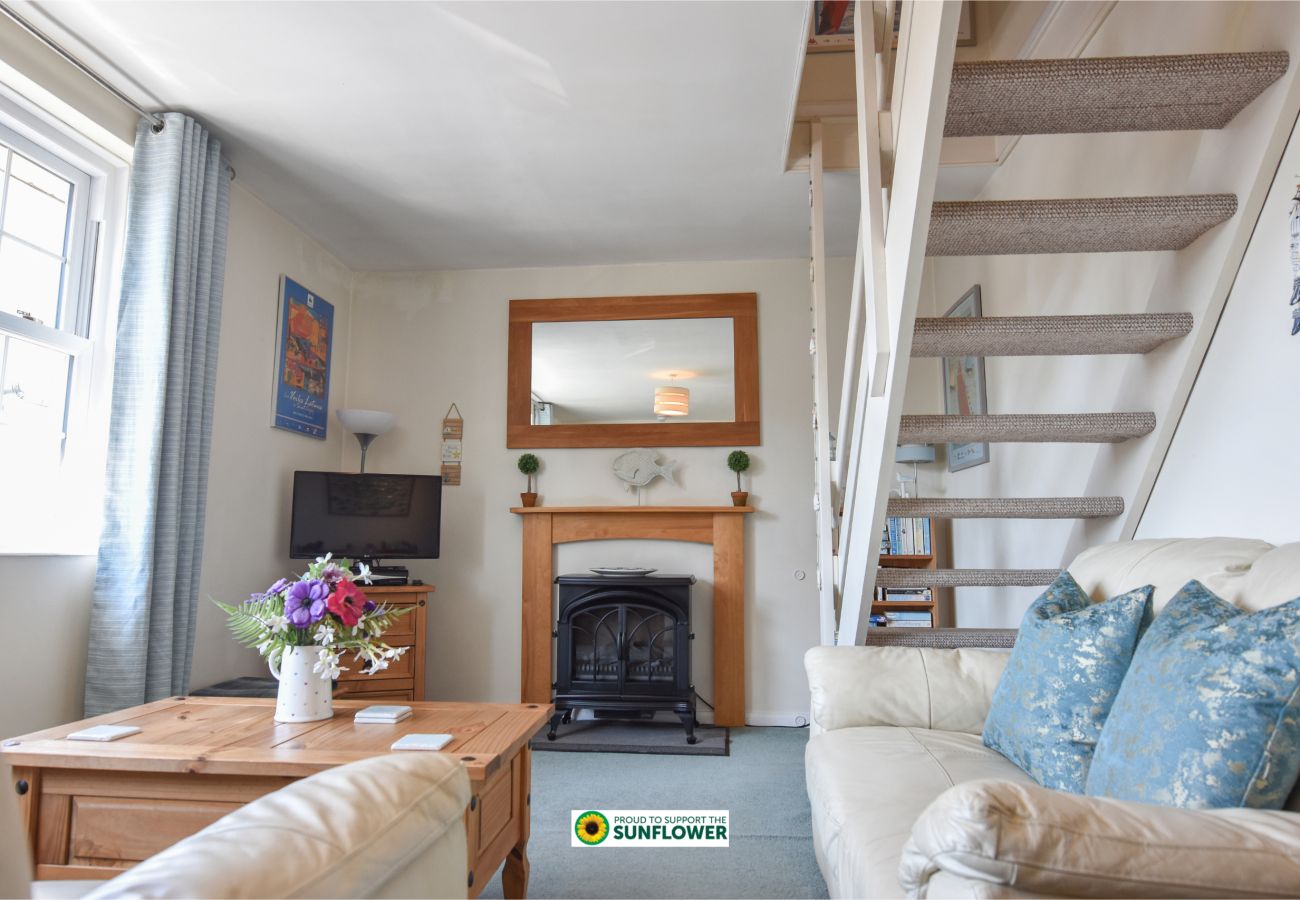 Self catering 2 bed coastal holiday apartment Isle of Wight
