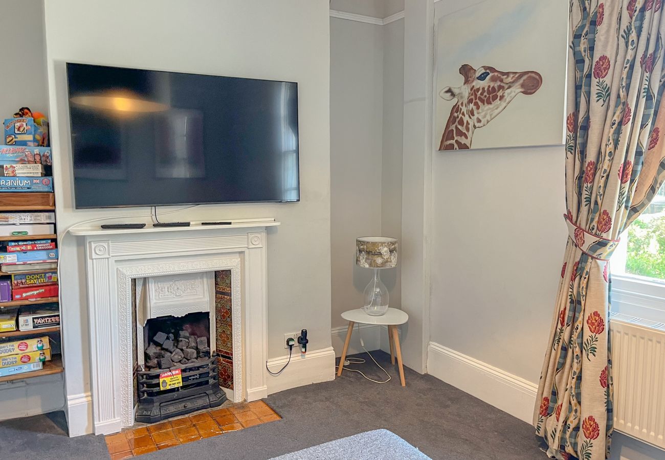 Ryde Beach Holiday Home Sleeps 8 Isle of Wight