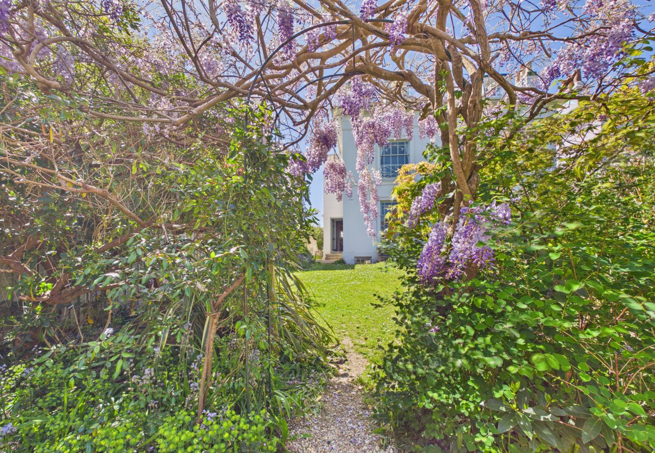 Pet-Friendly Holiday Home With Large Garden, Ryde, Isle of Wight