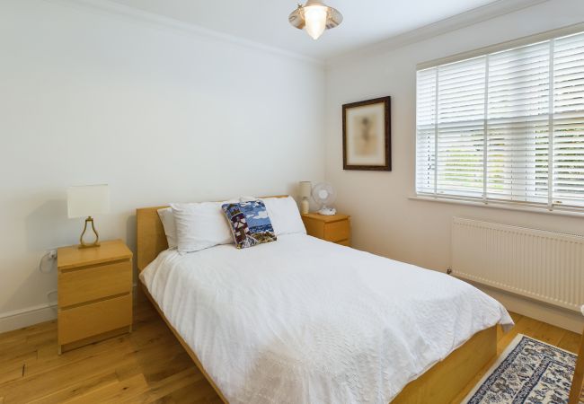 House in Ryde - Queens Mews a coastal holiday home House in Ryde - Queens Mews a coastal holiday home