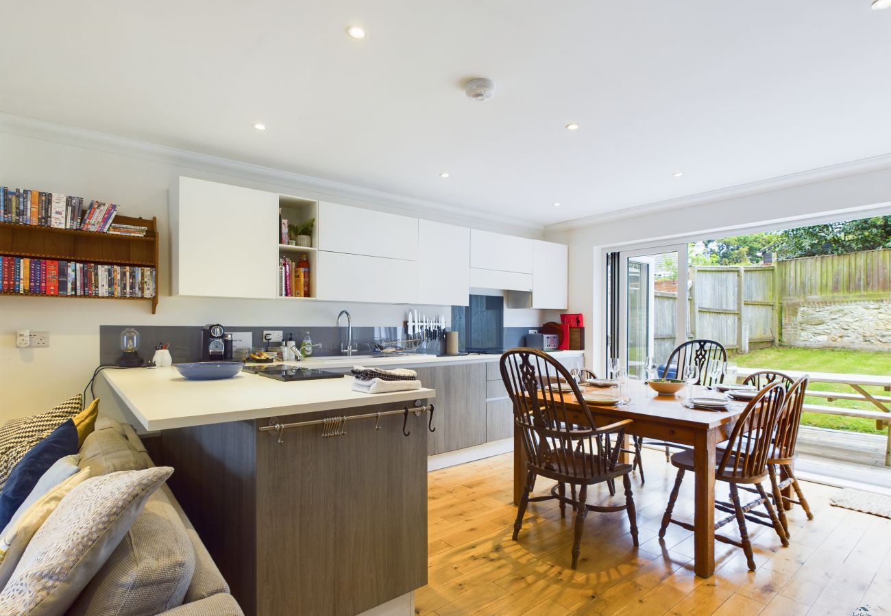 Self Catering Coastal family holiday home Isle of Wight