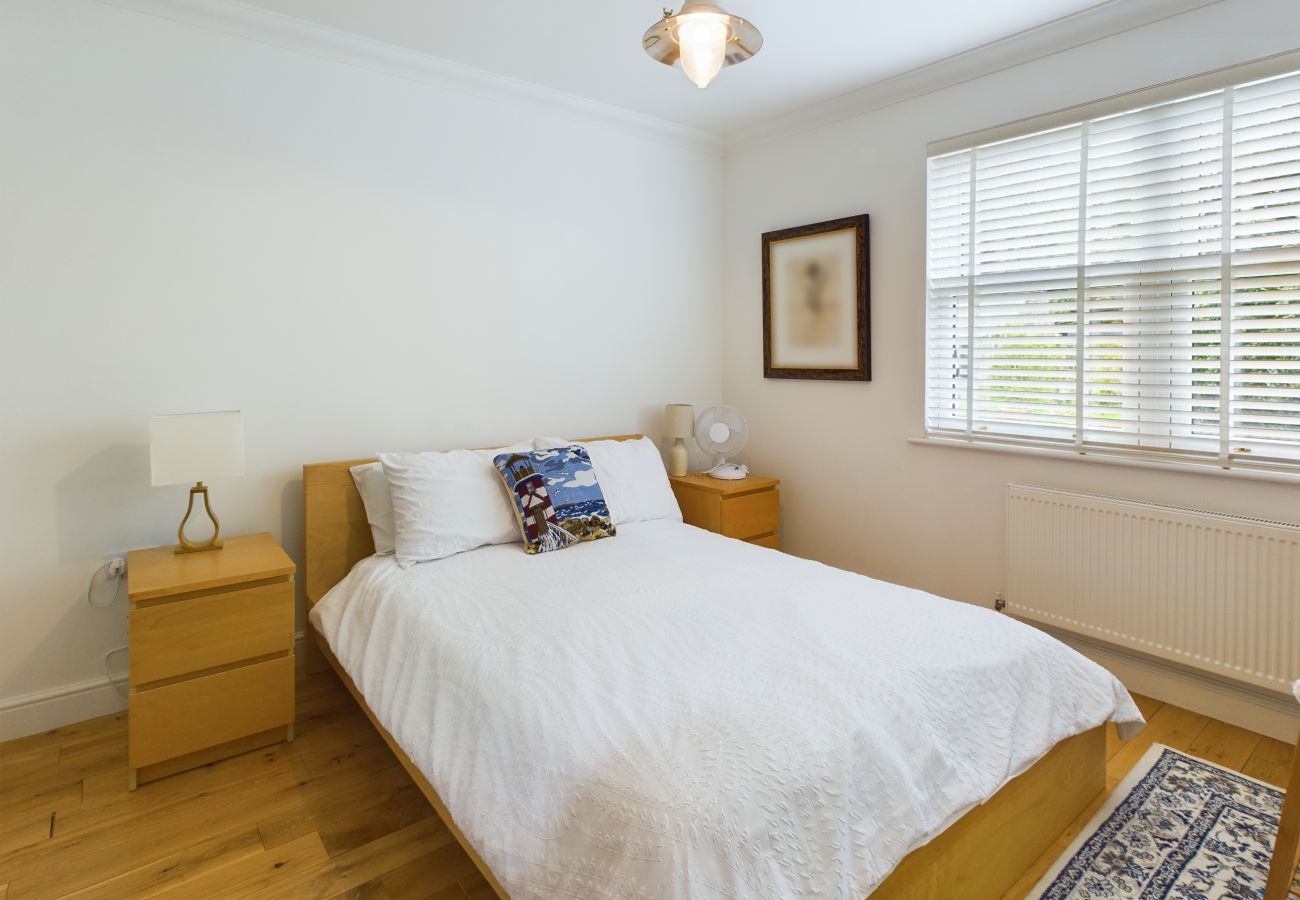  Isle of Wight Getaway for Families Near the Beach