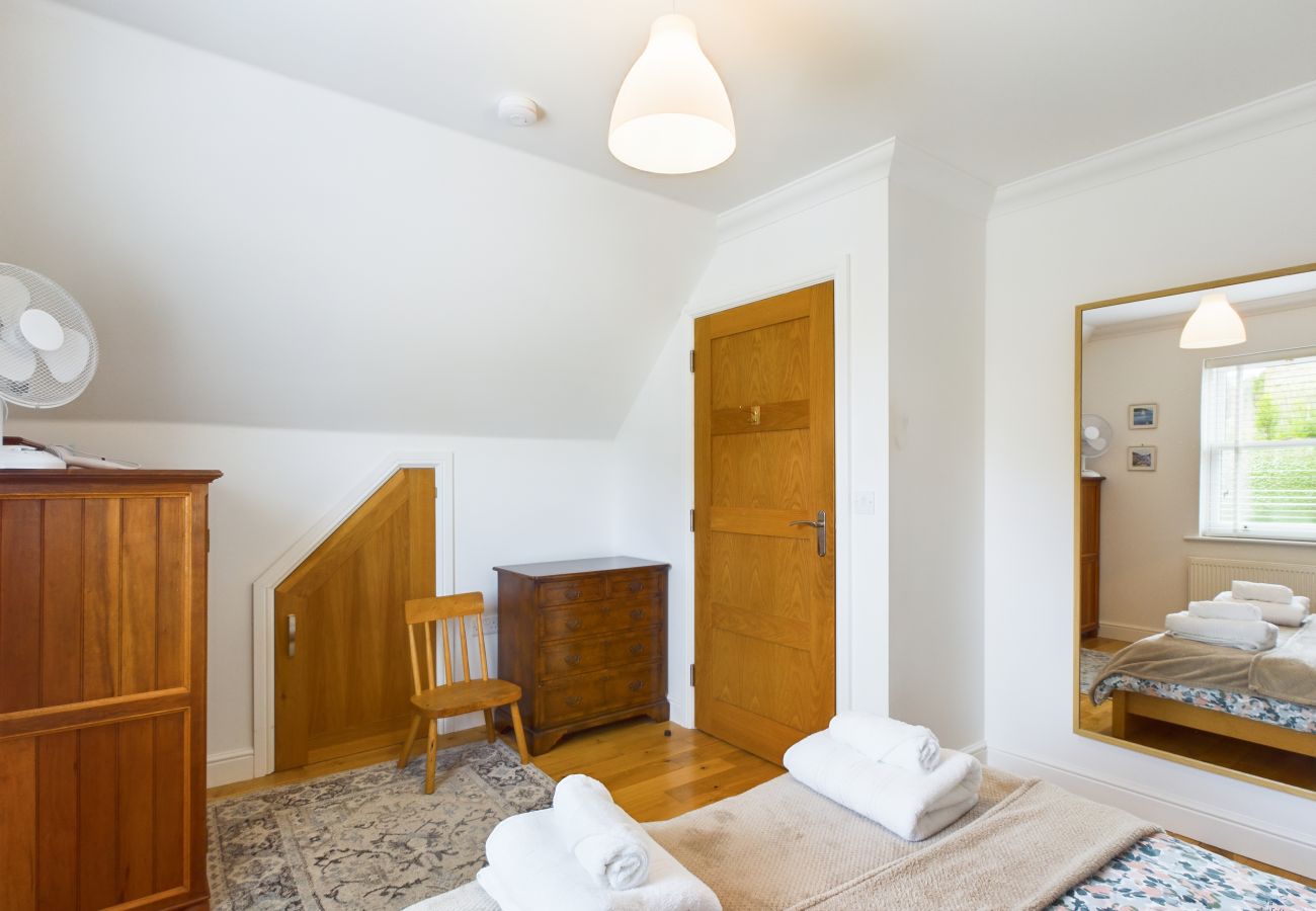 Isle of Wight Getaway for Families Near the Beach