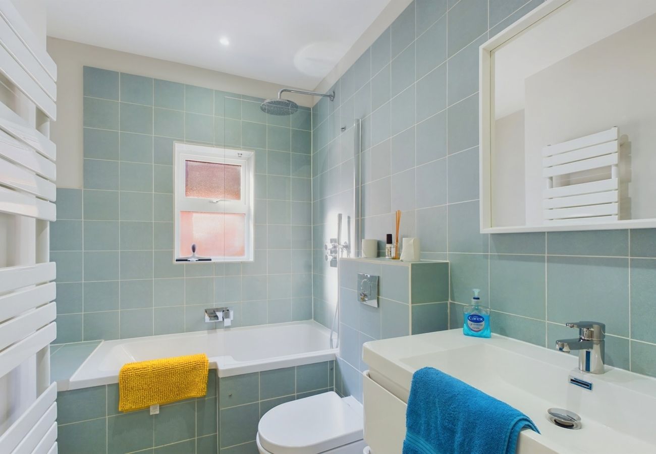 4-bed coastal holiday home. Perfect for families.