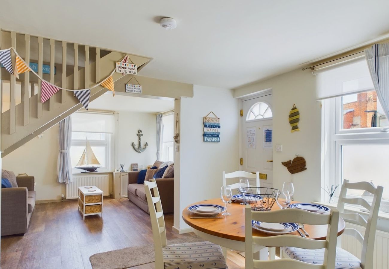 Coastal Holiday Home, Cowes,  Isle of Wight