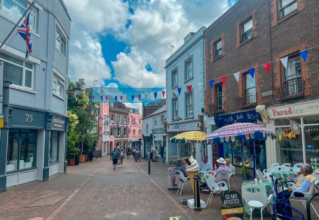 Cowes Town Centre, Isle of Wight