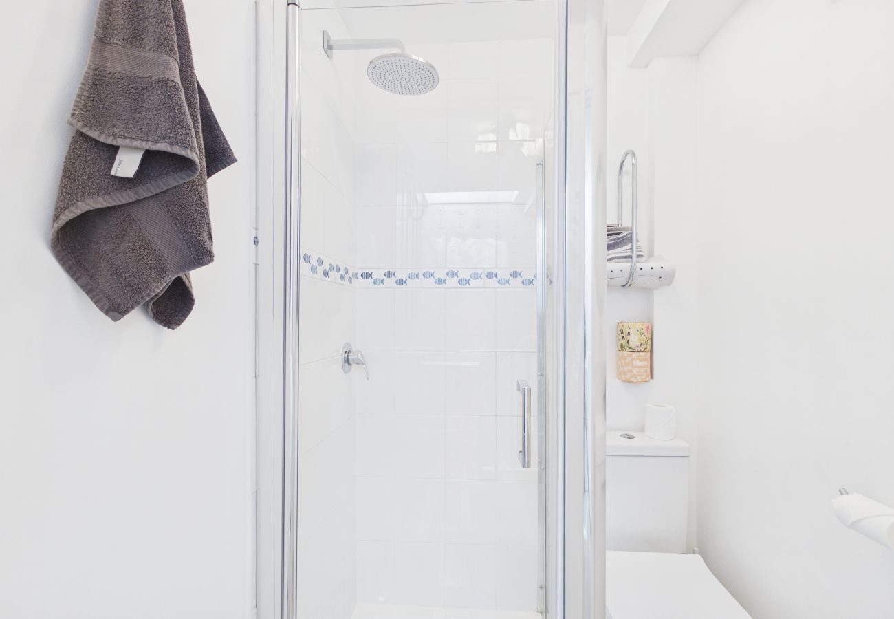 Top floor shower room at Granville Coast holiday home in Cowes