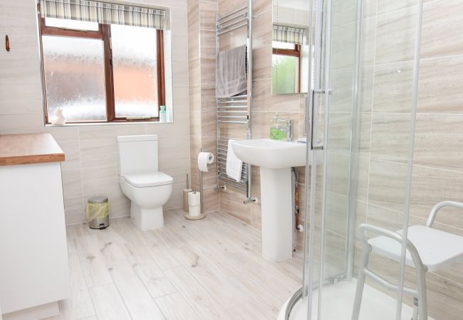 Family Seaside Holiday with Accessible Ground Floor Shower Room