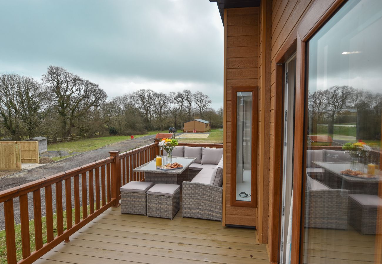 Rural getaway 2 bed holiday lodge Isle of Wight