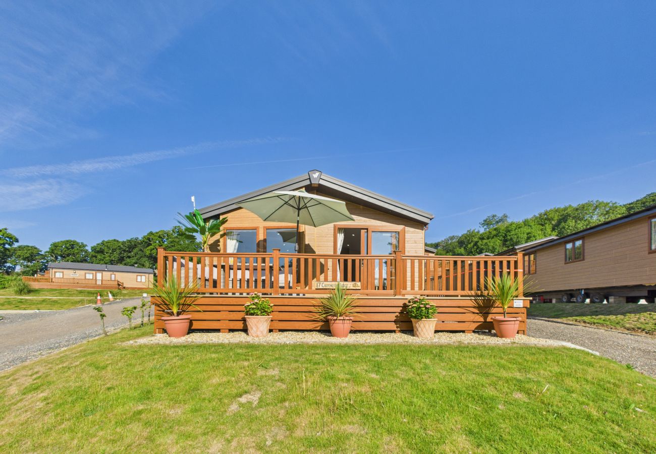 Gorgeous holiday home sleeps up to five adults in a rural setting