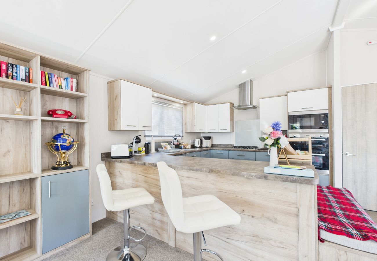 Spacious Countryside Family Holiday Lodge Isle of Wight