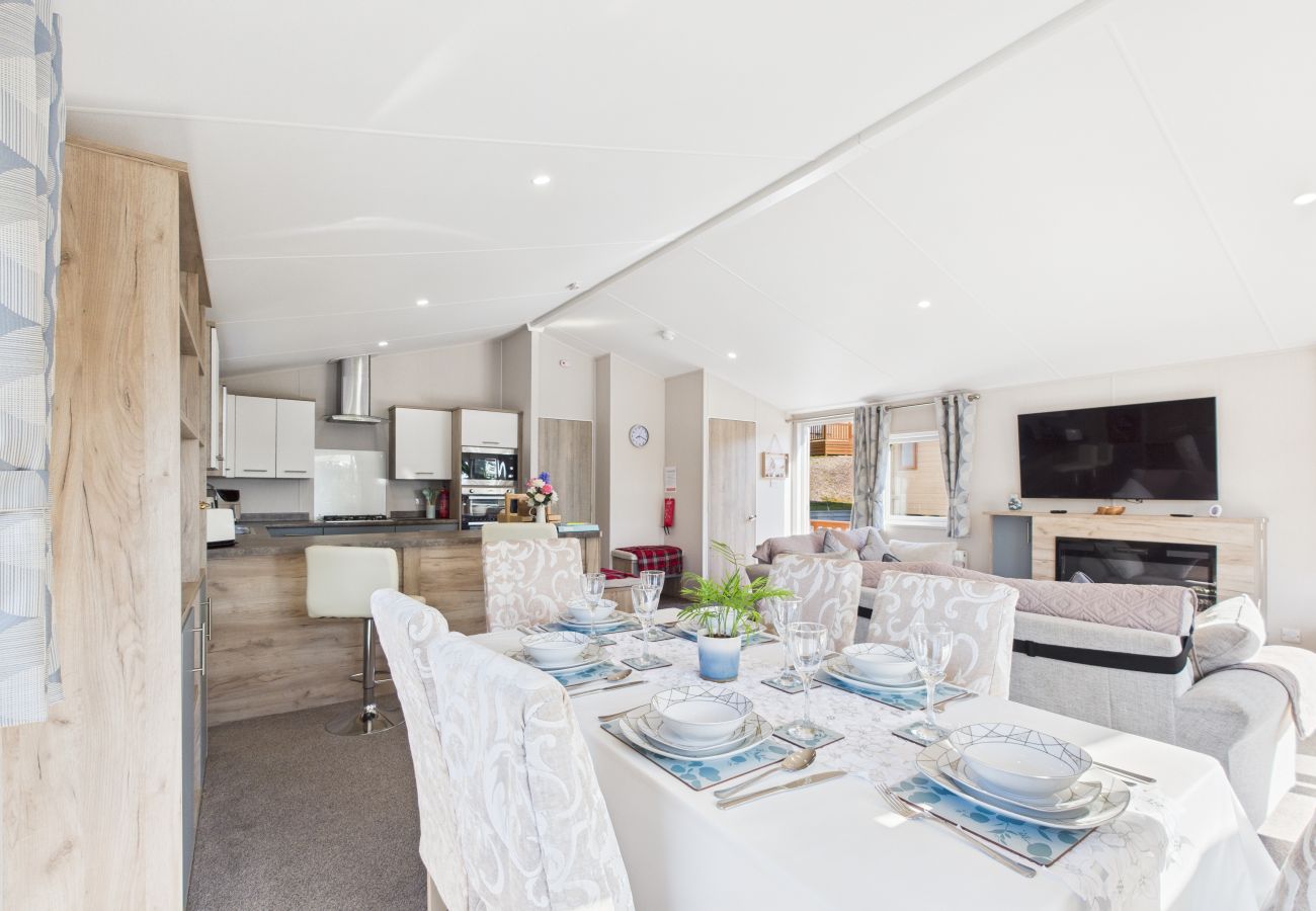 Spacious Countryside Family Holiday Lodge Isle of Wight