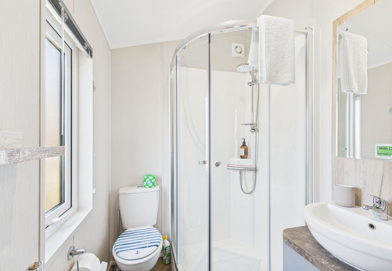 Spacious Pet-Friendly Family Holiday Lodge Isle of Wight