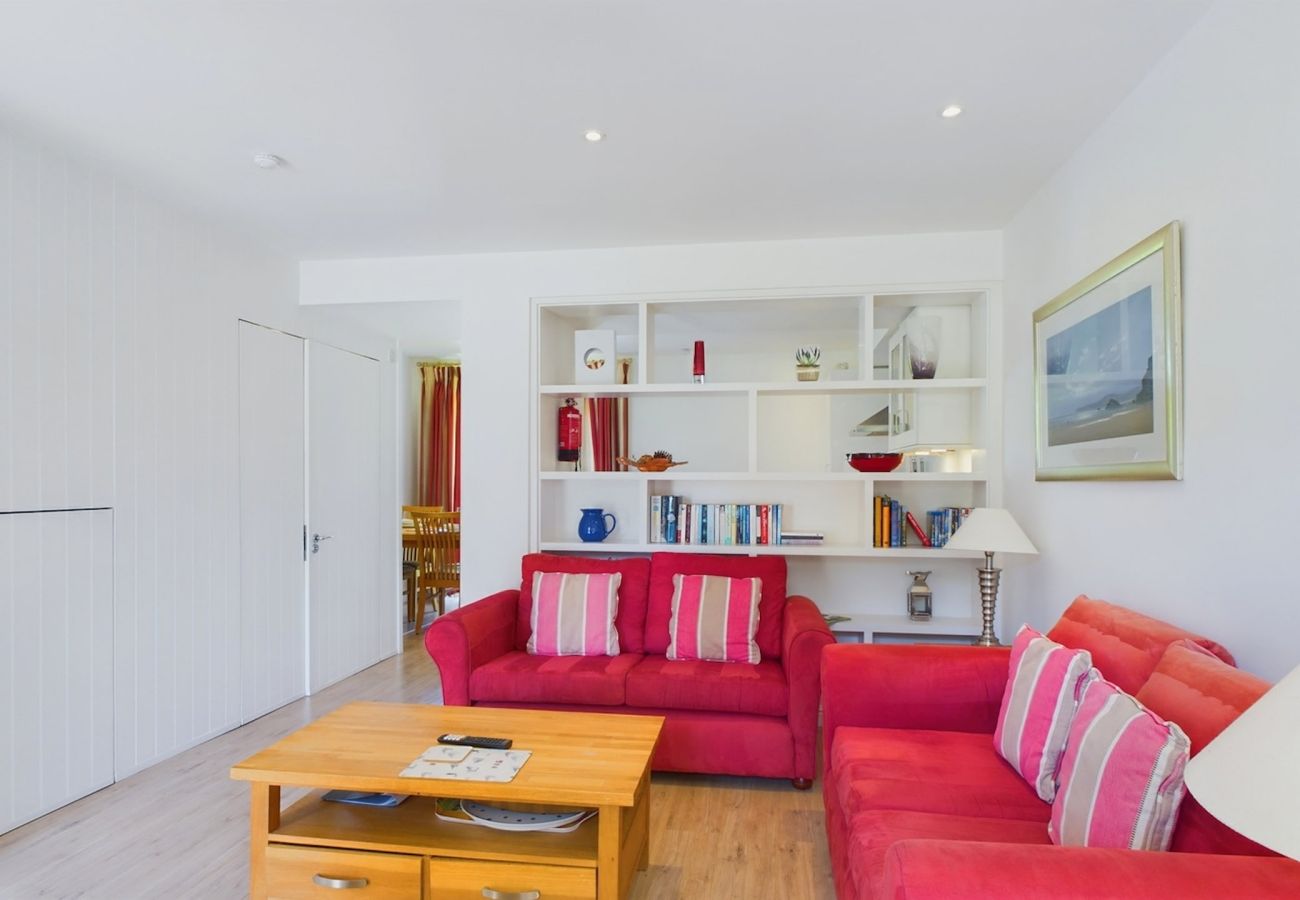 Isle of Wight Family-friendly Cottage in West Bay , Yarmouth