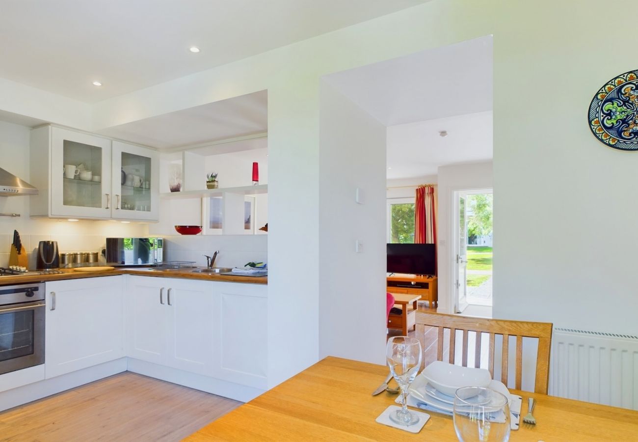 Self Catering Isle of Wight Family-friendly Cottage in West Bay