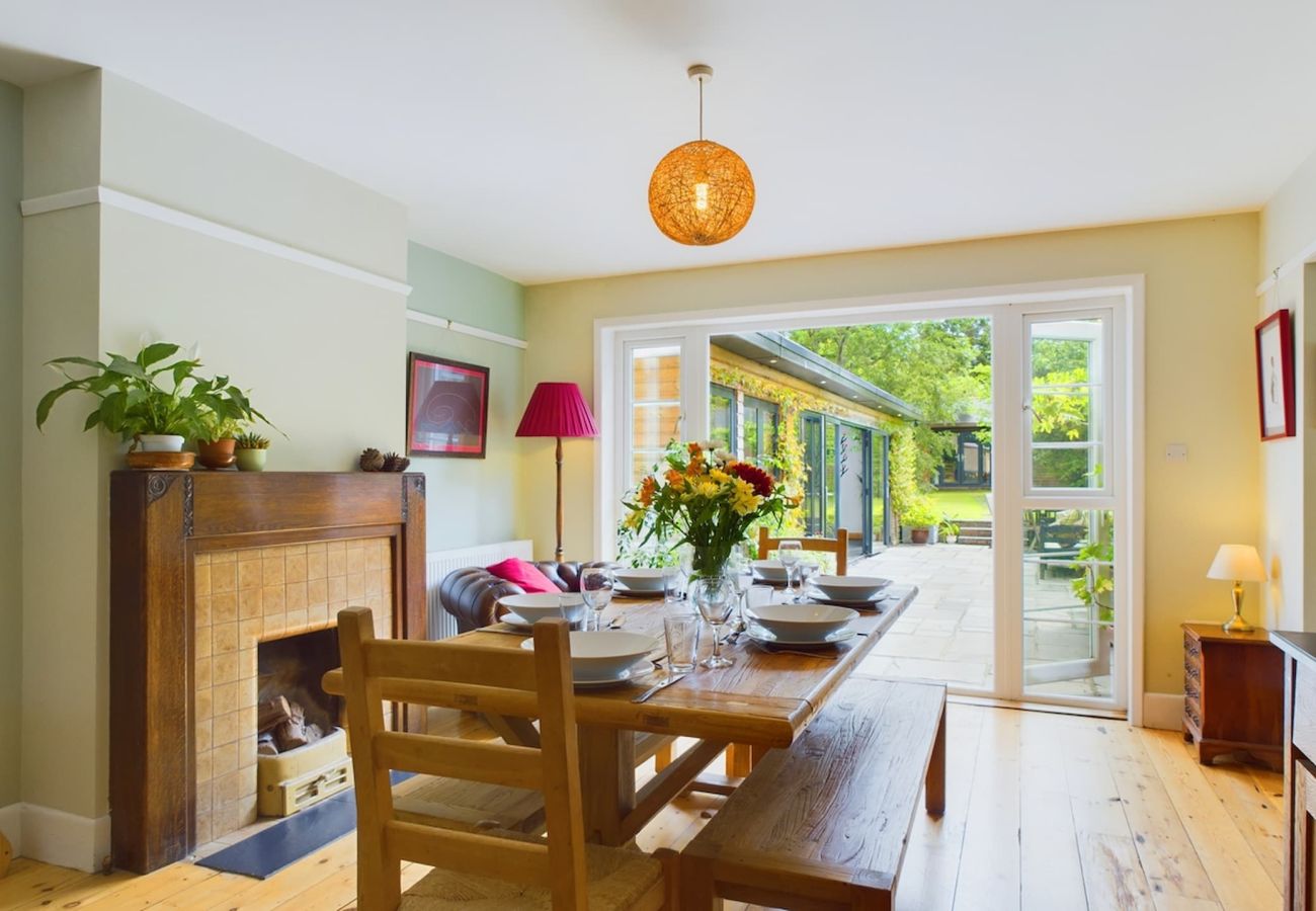 luxury coastal retreat in Seaview with private yoga studio on the Isle of Wight