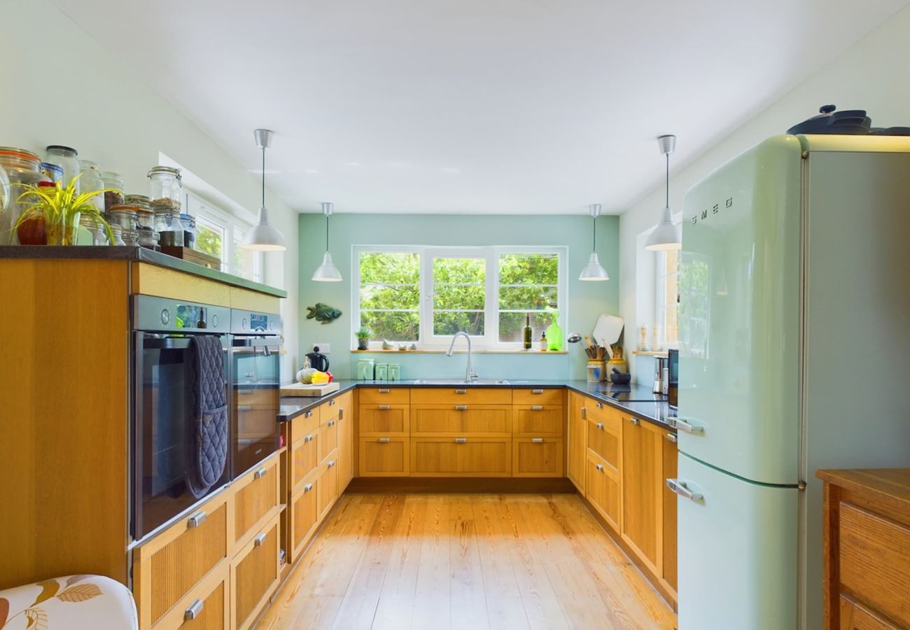 Large traditional style kitchen fitted with modern luxuries at self-catered property in the coastal village of Seaview. 