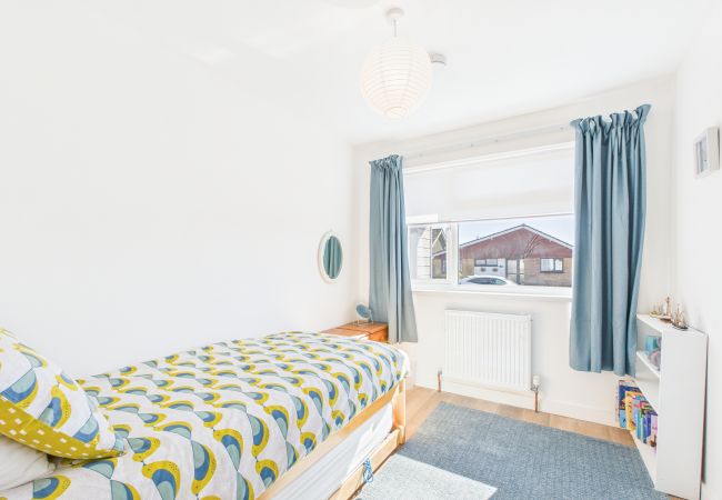 House in Sandown - Sea Breeze Your Coastal Sanctuary in Sandown House in Sandown - Sea Breeze Your Coastal Sanctuary in Sandown