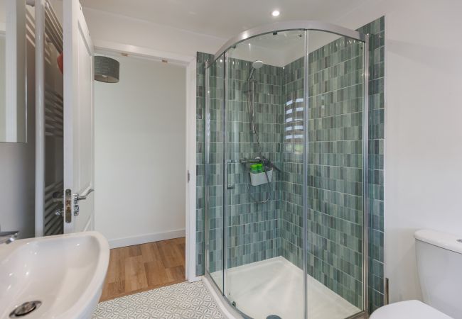 House in Sandown - Sea Breeze Your Coastal Sanctuary in Sandown House in Sandown - Sea Breeze Your Coastal Sanctuary in Sandown