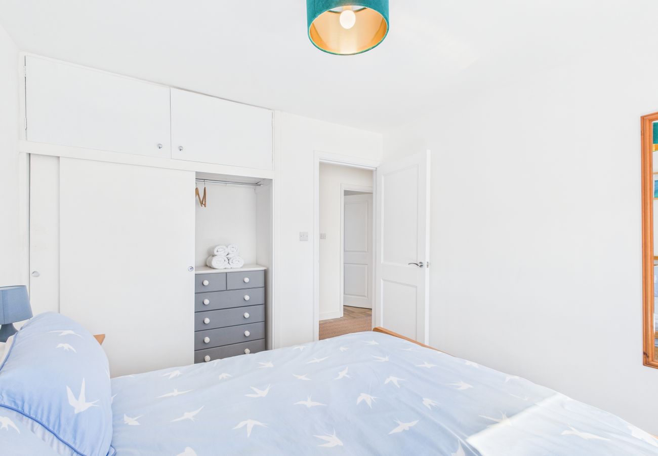 A Dog-Friendly Holiday Home by the Sea, Sandown, Isle of Wight