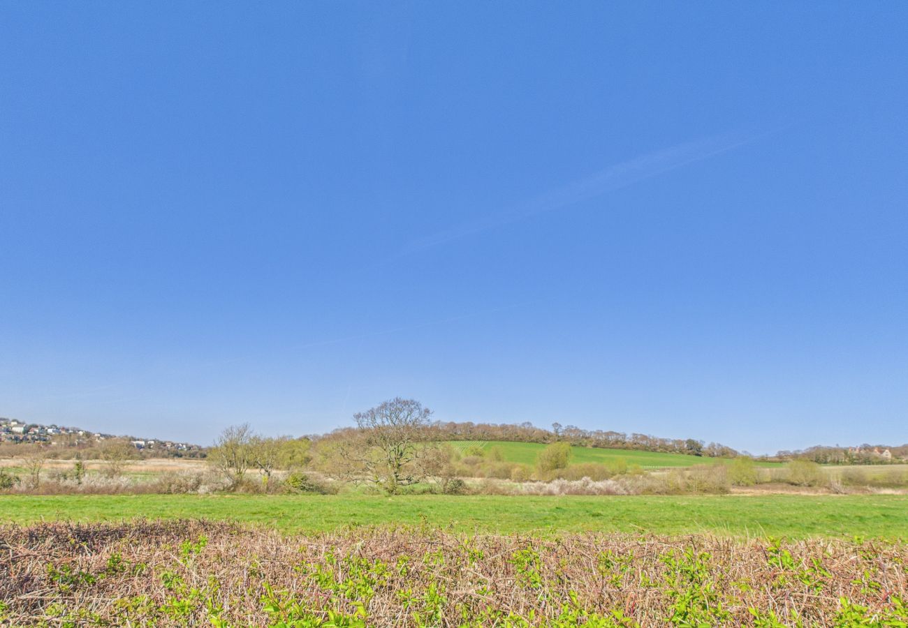 Countryside dog friendly holiday home, Isle of Wight