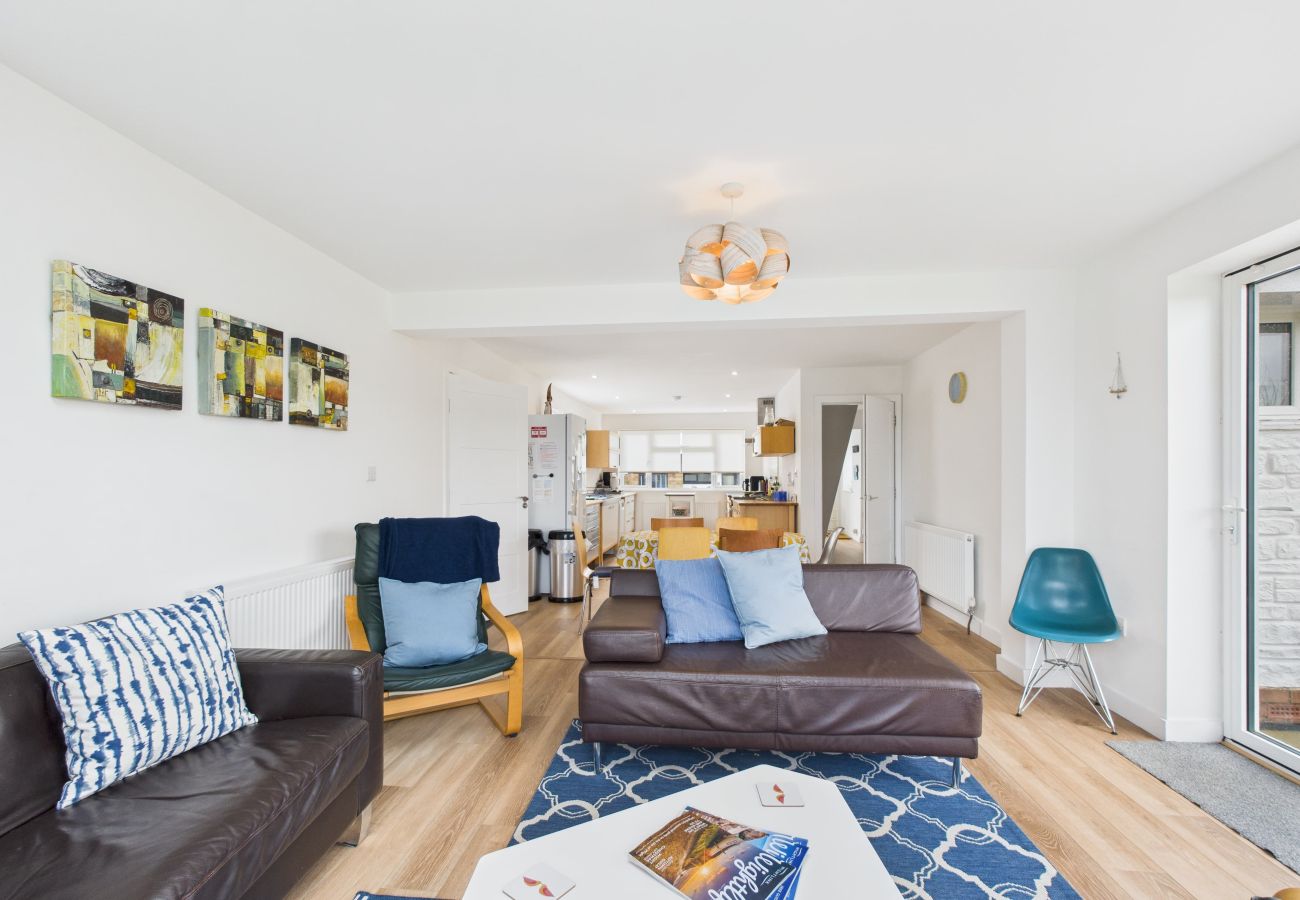 Dog friendly holiday home, Sandown, Isle of Wight