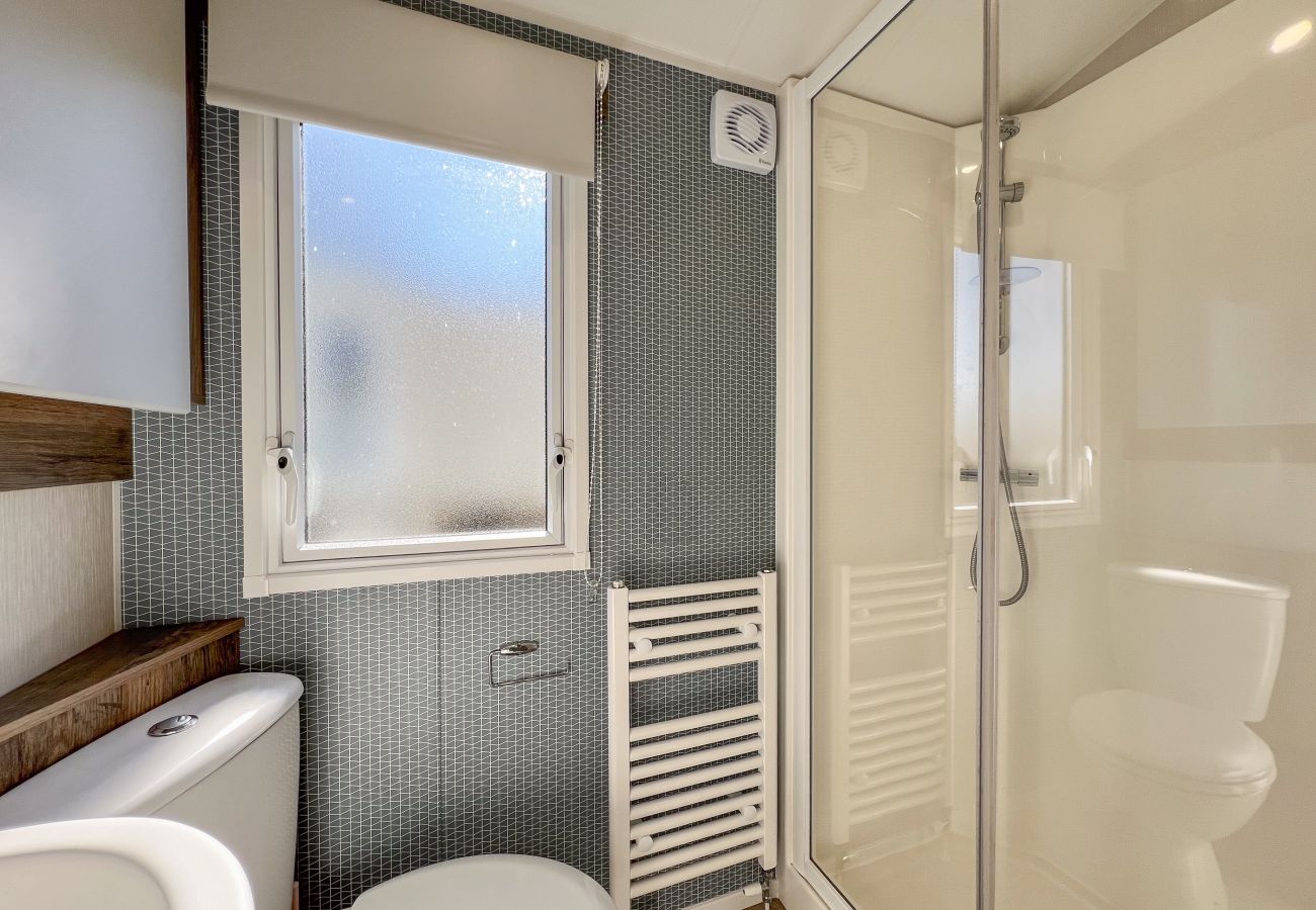 Dog-friendly lodge at Thorness Bay Holiday Park
