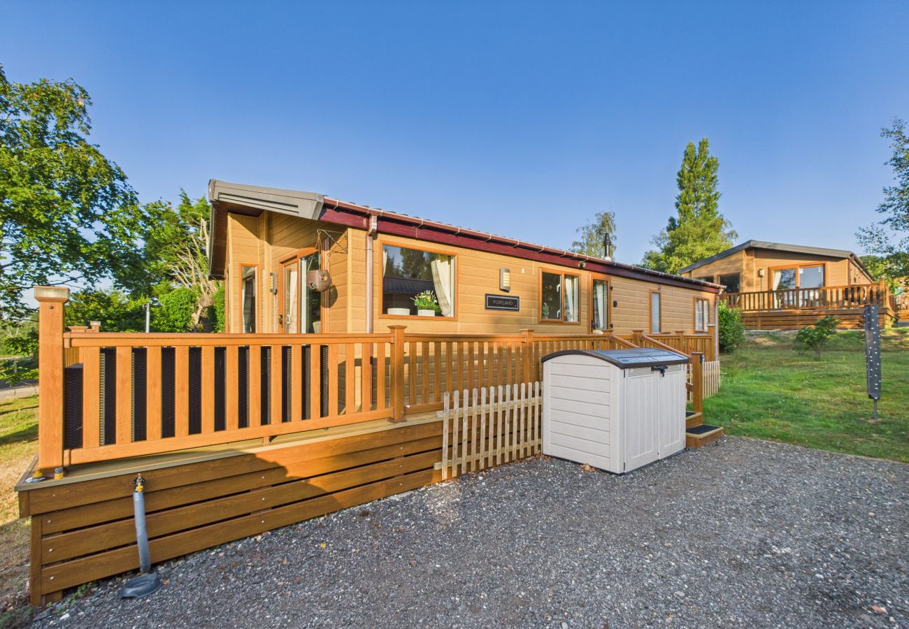 Spacious countryside holiday lodge, Isle of Wight