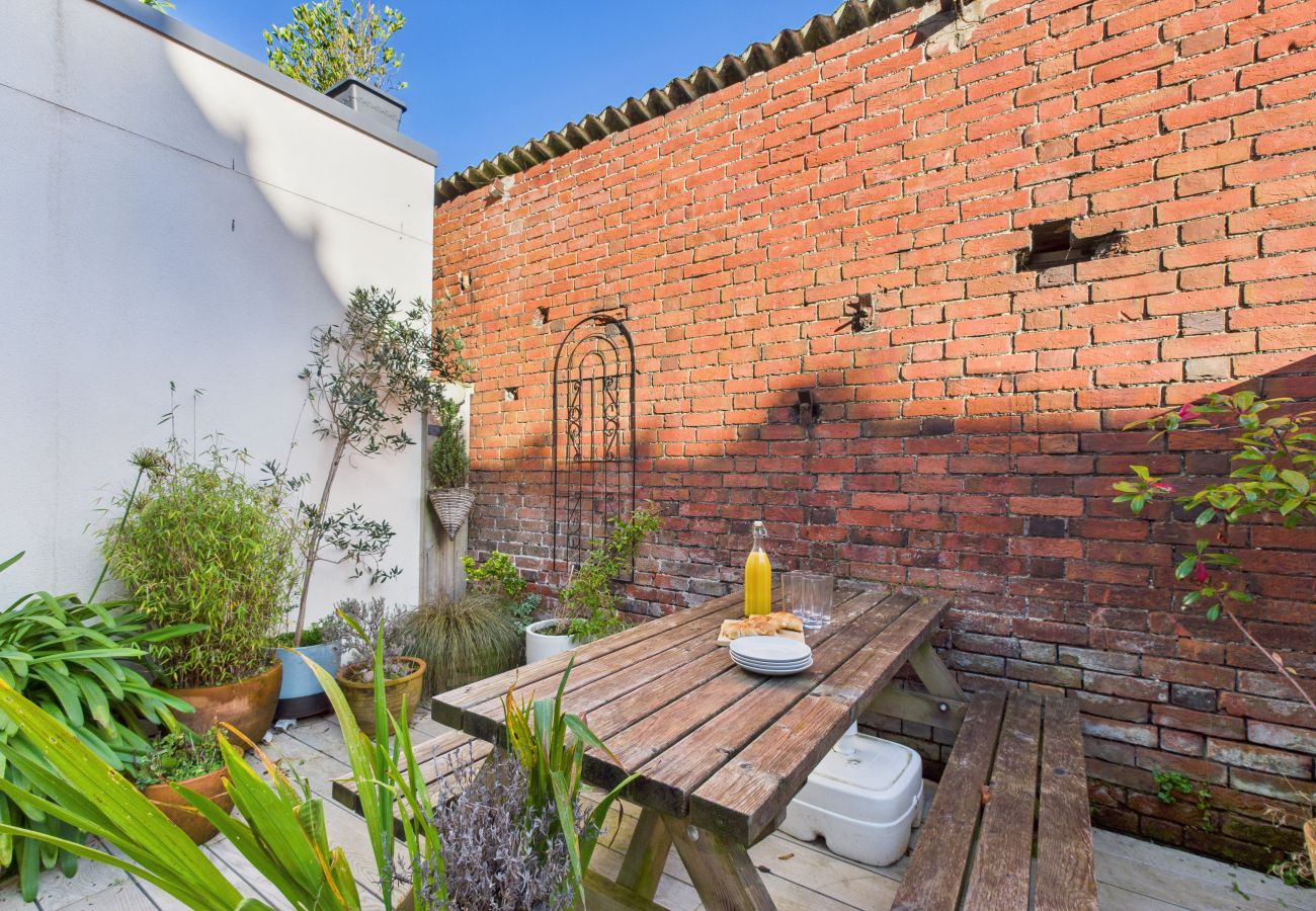 pet friendly accommodation in Cowes Isle of Wight